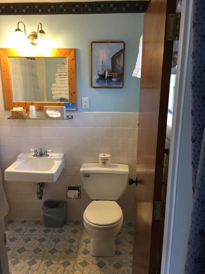 דניס פורט Doryman Motel מראה חיצוני תמונה